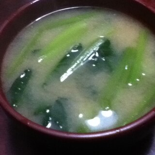 小松菜とさつま揚げの味噌汁
